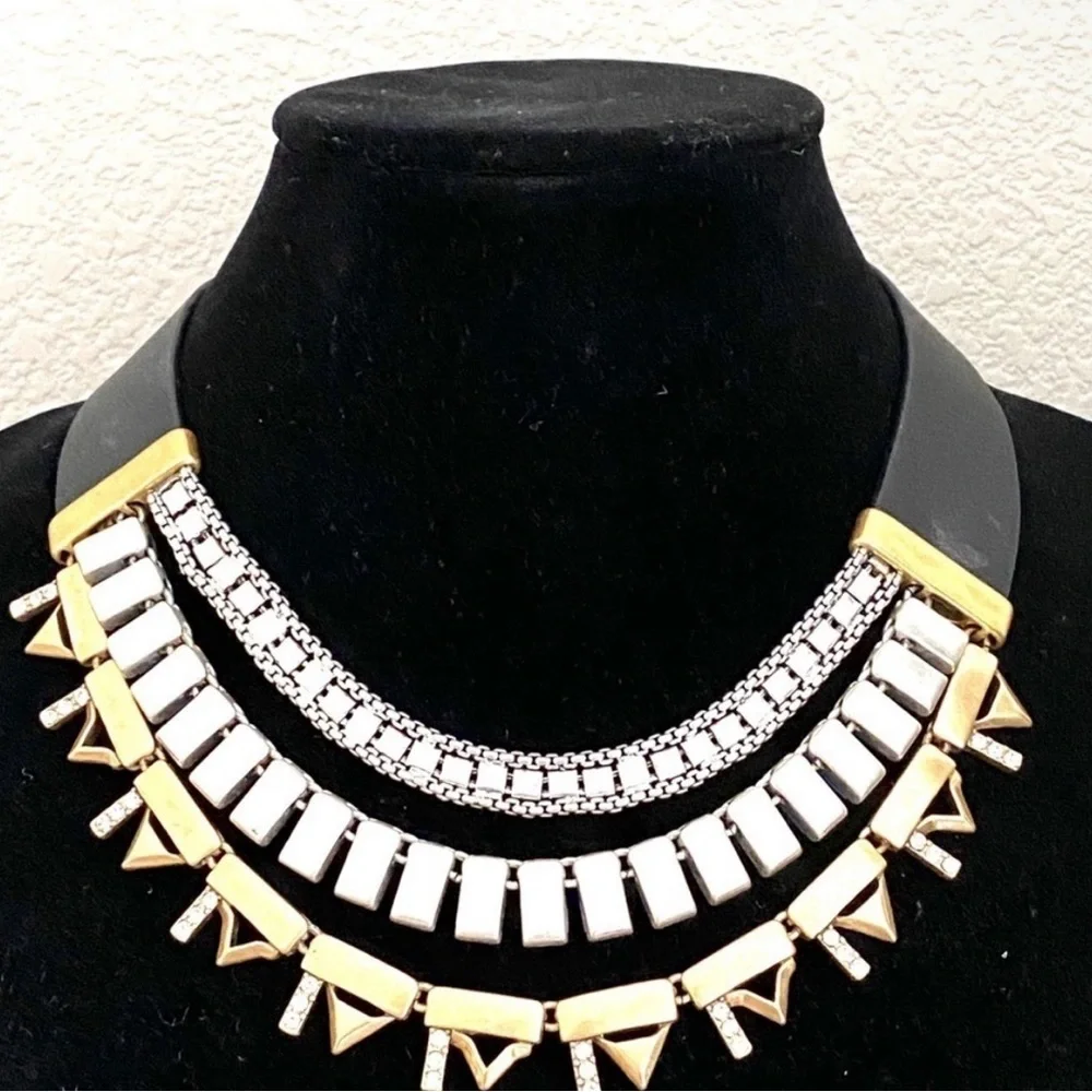 Stella & Dot Natalie necklace - Picture 2 of 5